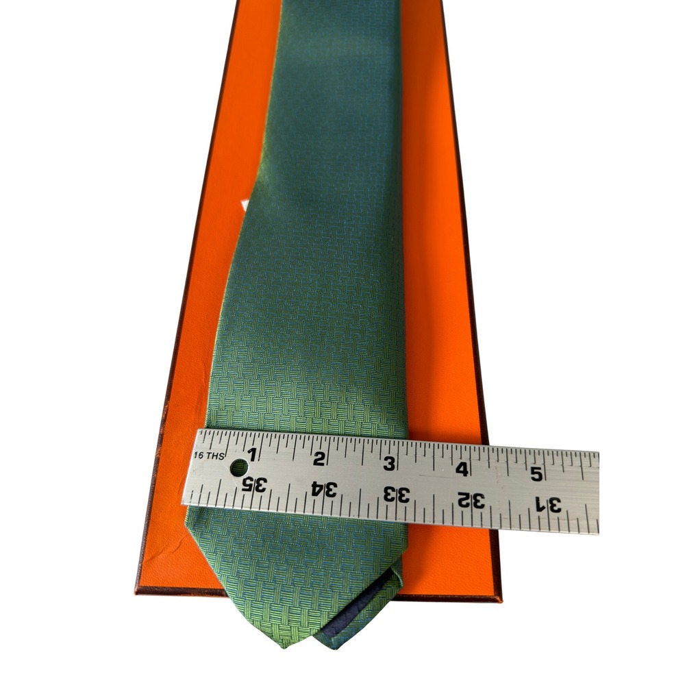 Hermes Paris Green Geometric Silk Neck Tie New Unused NIB France Basketweave - Picture 10 of 10